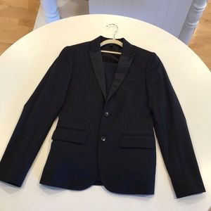 Boys’ ludlow tuxedo suit (both jacket and pant)